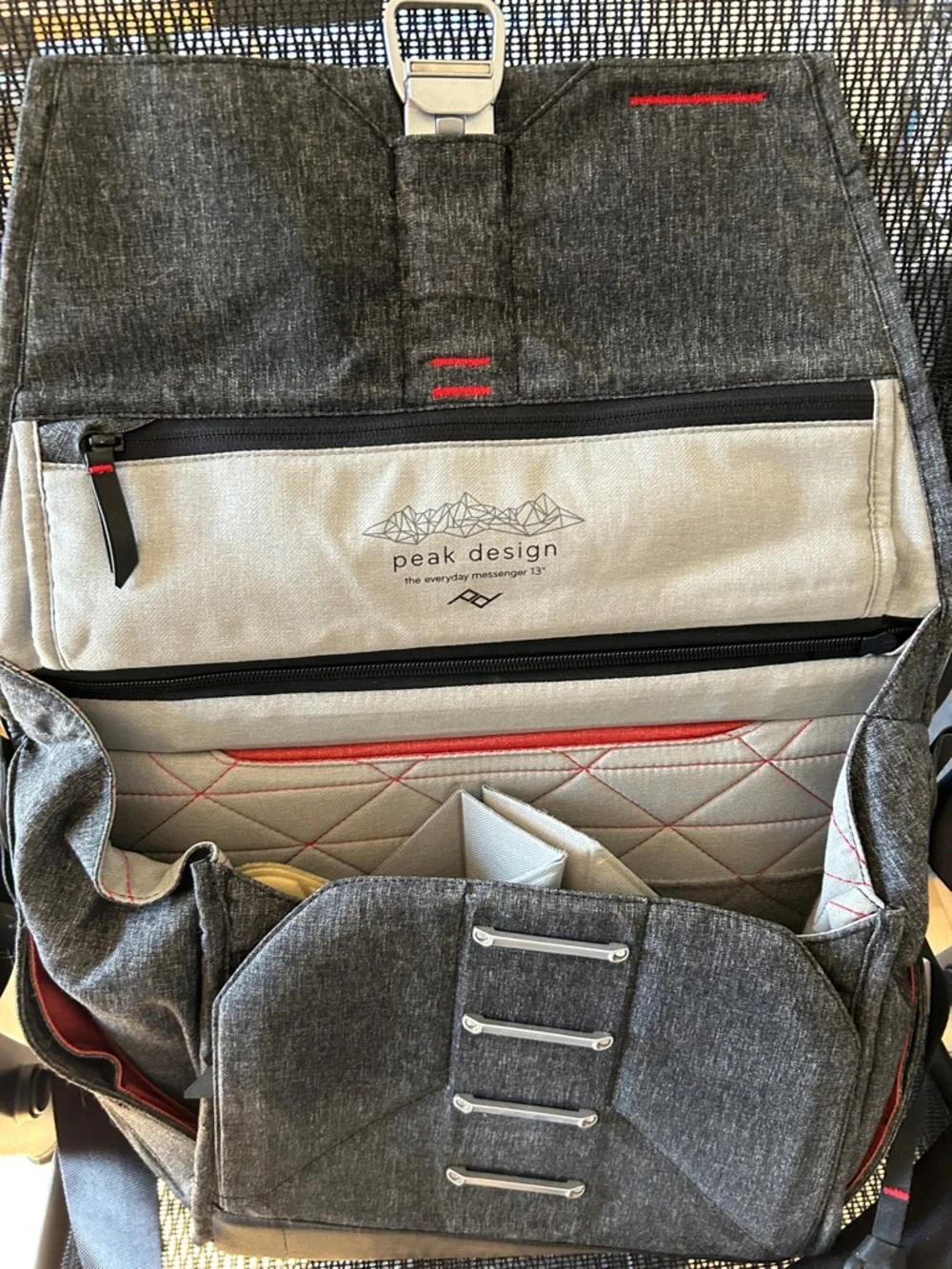Peak Design Everyday Messenger 13” Version 1